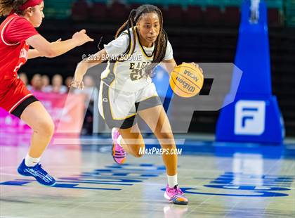 Thumbnail 2 in Greenville vs Greenwood (SCHSL 5A Div 2 Semifinal) photogallery.