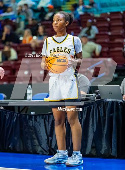 Thumbnail 2 in Greenville vs Greenwood (SCHSL 5A Div 2 Semifinal) photogallery.