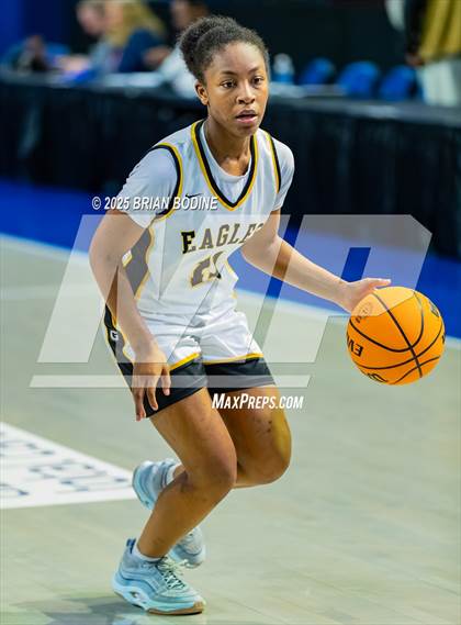Thumbnail 3 in Greenville vs Greenwood (SCHSL 5A Div 2 Semifinal) photogallery.