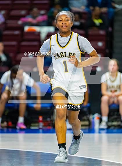 Thumbnail 1 in Greenville vs Greenwood (SCHSL 5A Div 2 Semifinal) photogallery.