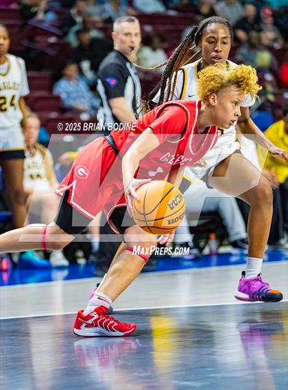 Thumbnail 1 in Greenville vs Greenwood (SCHSL 5A Div 2 Semifinal) photogallery.