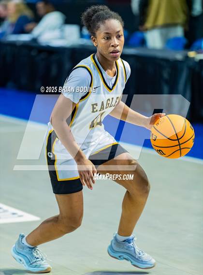 Thumbnail 1 in Greenville vs Greenwood (SCHSL 5A Div 2 Semifinal) photogallery.