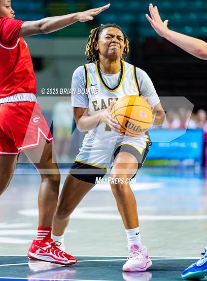 Thumbnail 2 in Greenville vs Greenwood (SCHSL 5A Div 2 Semifinal) photogallery.