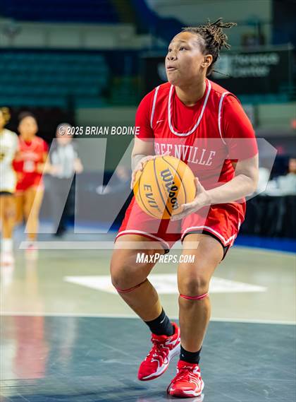 Thumbnail 1 in Greenville vs Greenwood (SCHSL 5A Div 2 Semifinal) photogallery.