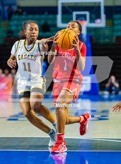 Thumbnail 2 in Greenville vs Greenwood (SCHSL 5A Div 2 Semifinal) photogallery.