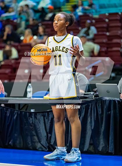 Thumbnail 3 in Greenville vs Greenwood (SCHSL 5A Div 2 Semifinal) photogallery.