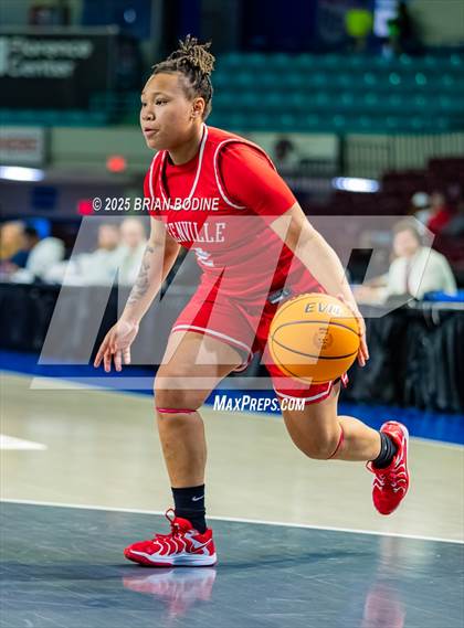 Thumbnail 3 in Greenville vs Greenwood (SCHSL 5A Div 2 Semifinal) photogallery.