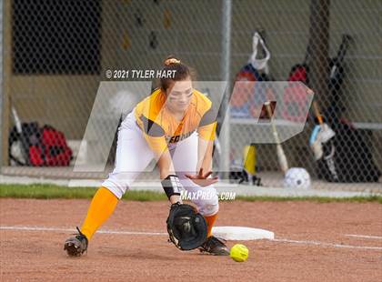 Thumbnail 2 in Speedway vs. Cascade (Sectional Semifinal) photogallery.