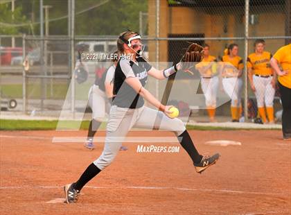 Thumbnail 3 in Speedway vs. Cascade (Sectional Semifinal) photogallery.