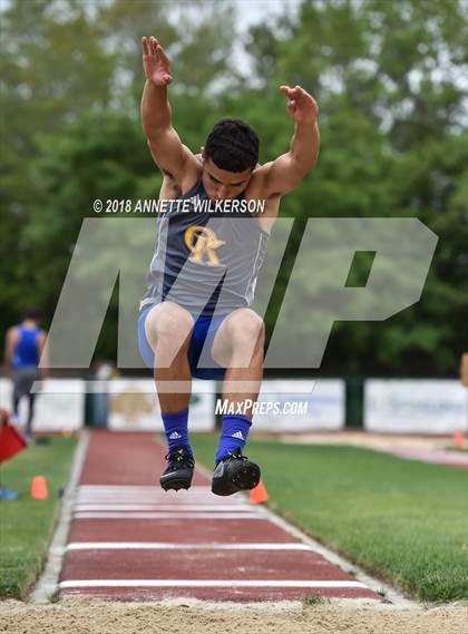 Thumbnail 1 in Buffalo Invitational  photogallery.