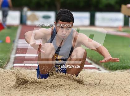 Thumbnail 3 in Buffalo Invitational  photogallery.