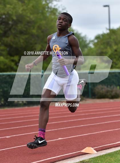 Thumbnail 3 in Buffalo Invitational  photogallery.