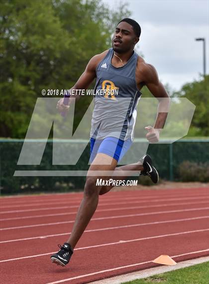 Thumbnail 1 in Buffalo Invitational  photogallery.