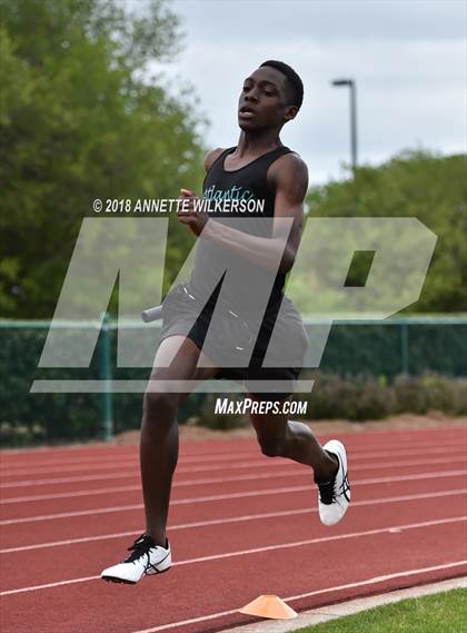 Thumbnail 2 in Buffalo Invitational  photogallery.
