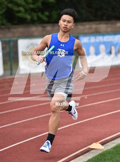 Thumbnail 2 in Buffalo Invitational  photogallery.