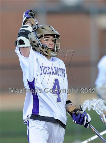 Thumbnail 3 in Huntington @ Islip photogallery.