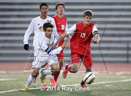 Thumbnail 2 in Durango vs. Littleton (CHSAA 4A Round of 16) photogallery.