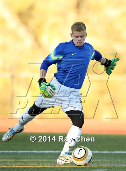 Thumbnail 2 in Durango vs. Littleton (CHSAA 4A Round of 16) photogallery.