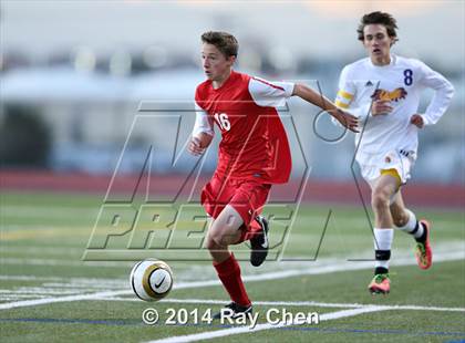 Thumbnail 3 in Durango vs. Littleton (CHSAA 4A Round of 16) photogallery.