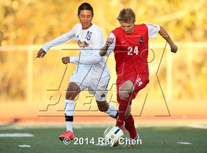 Thumbnail 2 in Durango vs. Littleton (CHSAA 4A Round of 16) photogallery.