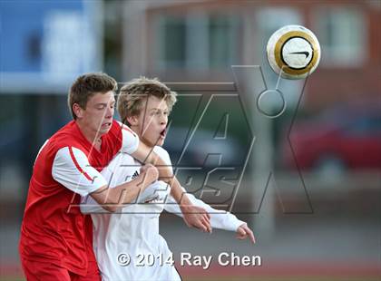 Thumbnail 2 in Durango vs. Littleton (CHSAA 4A Round of 16) photogallery.