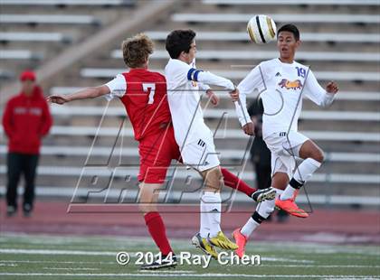 Thumbnail 1 in Durango vs. Littleton (CHSAA 4A Round of 16) photogallery.