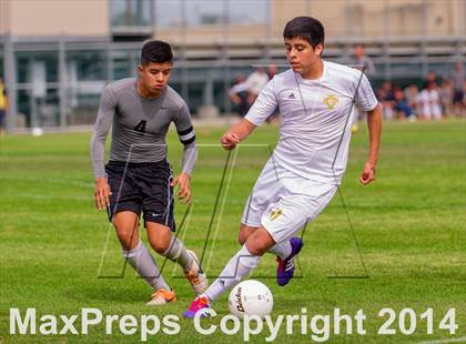 Thumbnail 2 in Rivera vs. Lopez (UIL 5A Regional Finals) photogallery.
