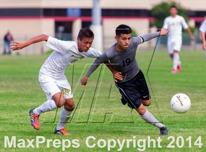 Thumbnail 1 in Rivera vs. Lopez (UIL 5A Regional Finals) photogallery.