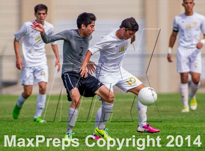 Thumbnail 2 in Rivera vs. Lopez (UIL 5A Regional Finals) photogallery.