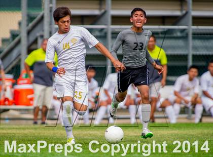 Thumbnail 3 in Rivera vs. Lopez (UIL 5A Regional Finals) photogallery.