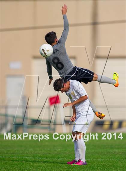 Thumbnail 1 in Rivera vs. Lopez (UIL 5A Regional Finals) photogallery.