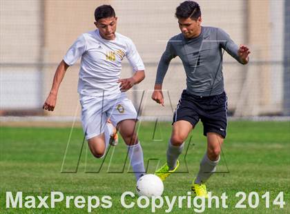Thumbnail 1 in Rivera vs. Lopez (UIL 5A Regional Finals) photogallery.