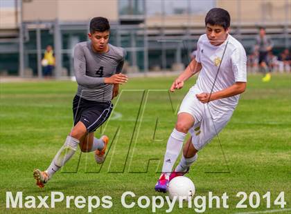 Thumbnail 1 in Rivera vs. Lopez (UIL 5A Regional Finals) photogallery.