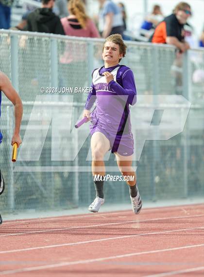 Thumbnail 2 in Fernley Invitational (4X200M Relay) photogallery.