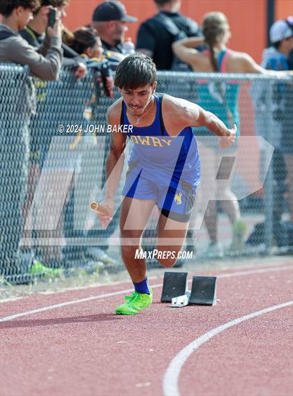 Thumbnail 3 in Fernley Invitational (4X200M Relay) photogallery.