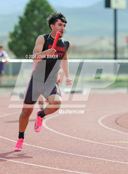 Thumbnail 3 in Fernley Invitational (4X200M Relay) photogallery.