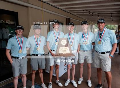 Thumbnail 3 in UIL Golf 1A Boys Final (Awards) photogallery.