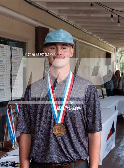 Thumbnail 3 in UIL Golf 1A Boys Final (Awards) photogallery.