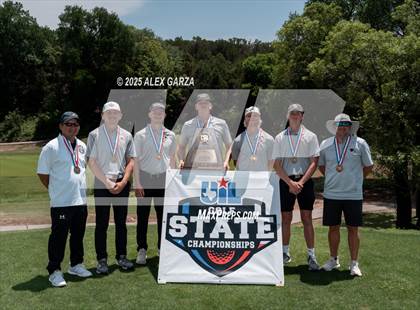 Thumbnail 1 in UIL Golf 1A Boys Final (Awards) photogallery.