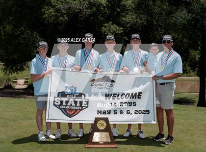 Thumbnail 2 in UIL Golf 1A Boys Final (Awards) photogallery.
