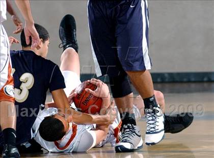 Thumbnail 3 in Cienega vs. Birmingham (MaxPreps Holiday Classic) photogallery.