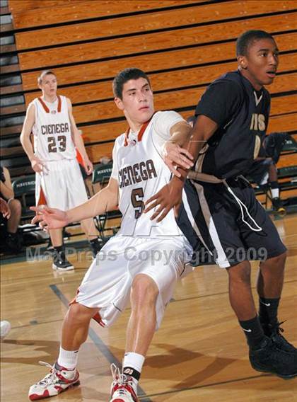 Thumbnail 2 in Cienega vs. Birmingham (MaxPreps Holiday Classic) photogallery.