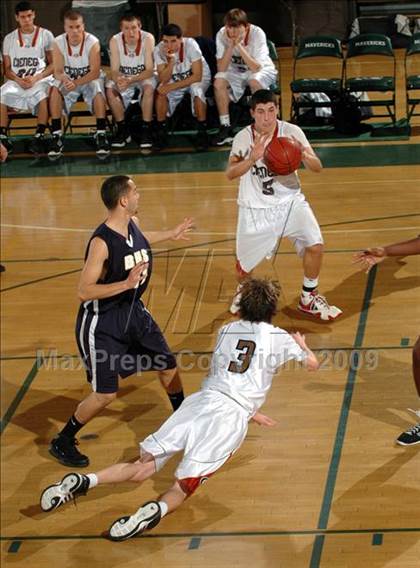 Thumbnail 1 in Cienega vs. Birmingham (MaxPreps Holiday Classic) photogallery.