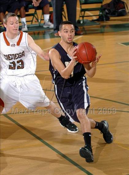 Thumbnail 2 in Cienega vs. Birmingham (MaxPreps Holiday Classic) photogallery.