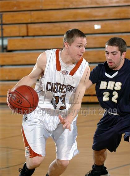 Thumbnail 3 in Cienega vs. Birmingham (MaxPreps Holiday Classic) photogallery.
