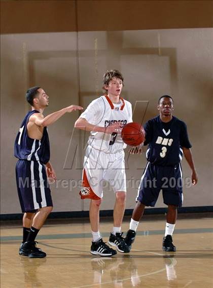 Thumbnail 1 in Cienega vs. Birmingham (MaxPreps Holiday Classic) photogallery.