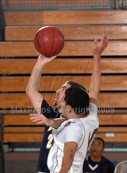 Thumbnail 3 in Cienega vs. Birmingham (MaxPreps Holiday Classic) photogallery.