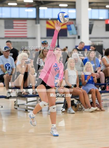 Thumbnail 1 in St. Paul vs Maricopa (Nike Tournament of Champions – Southwest) photogallery.