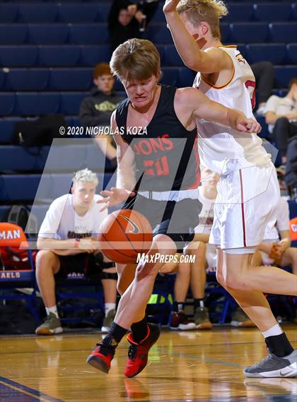 Thumbnail 1 in Maple Mountain vs. Spanish Fork (Tarkanian Classic) photogallery.