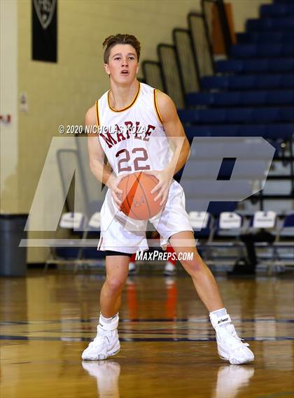 Thumbnail 2 in Maple Mountain vs. Spanish Fork (Tarkanian Classic) photogallery.